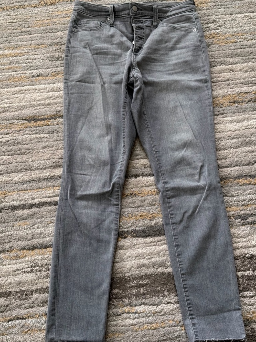 Universal Thread Gray Skinny Button-Fly Jeans